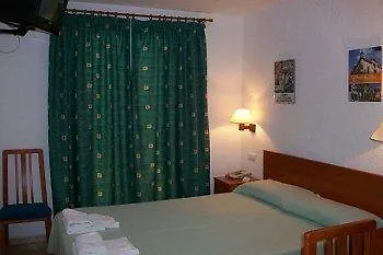 Hotel Mitus Canet De Mar 0*,