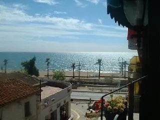 Hotel Mitus Canet De Mar 0*,
