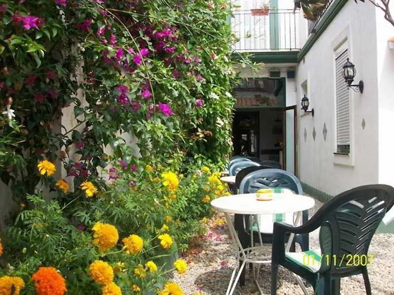 Hotel Mitus Canet De Mar 0*,  Spain