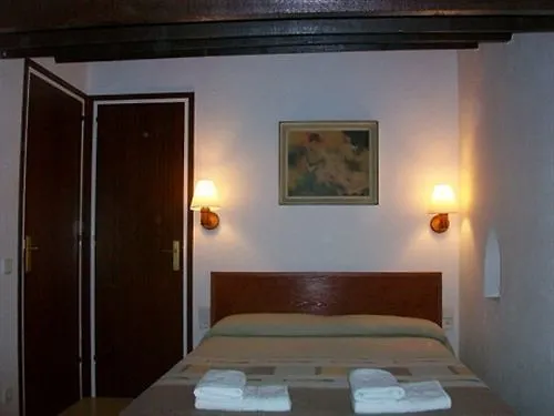 Hotel Mitus Canet De Mar Spain